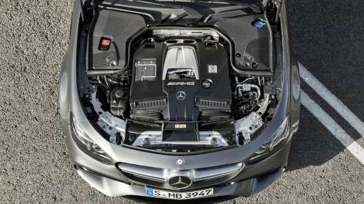 Показаний новий 2018 Mercedes E63 AMG | Фото, технічні характеристики