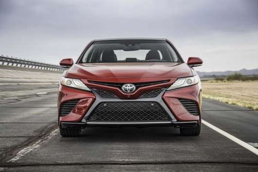 2018 Toyota Camry: Деталі конструкції і всі подробиці