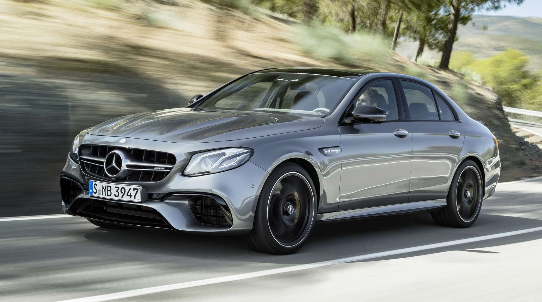 Показаний новий 2018 Mercedes E63 AMG | Фото, технічні характеристики Показаний новий 2018 Mercedes E63 AMG | Фото, технічні характеристики