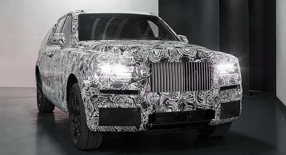Rolls Royce показав перші фотографії позашляховика Cullinan Rolls Royce показав перші фотографії позашляховика Cullinan