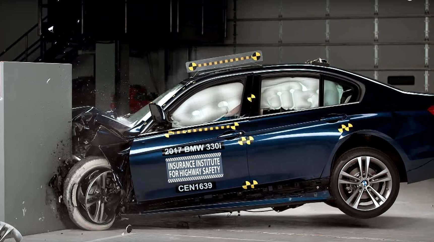 2017 BMW 3 Series отримав нагороду Top Safety Pick+ від IIHS 2017 BMW 3 Series отримав нагороду Top Safety Pick+ від IIHS