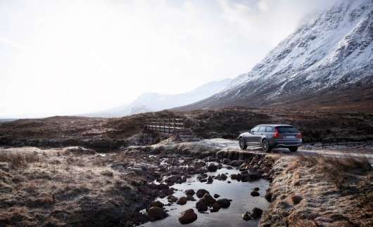 2017 Volvo V90 Cross Country: Перший огляд зі Швеції 2017 Volvo V90 Cross Country: Перший огляд зі Швеції