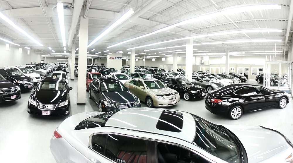 Продажі в лютому 2017 року продовжили скорочуватися, але цим нікого не здивуєш