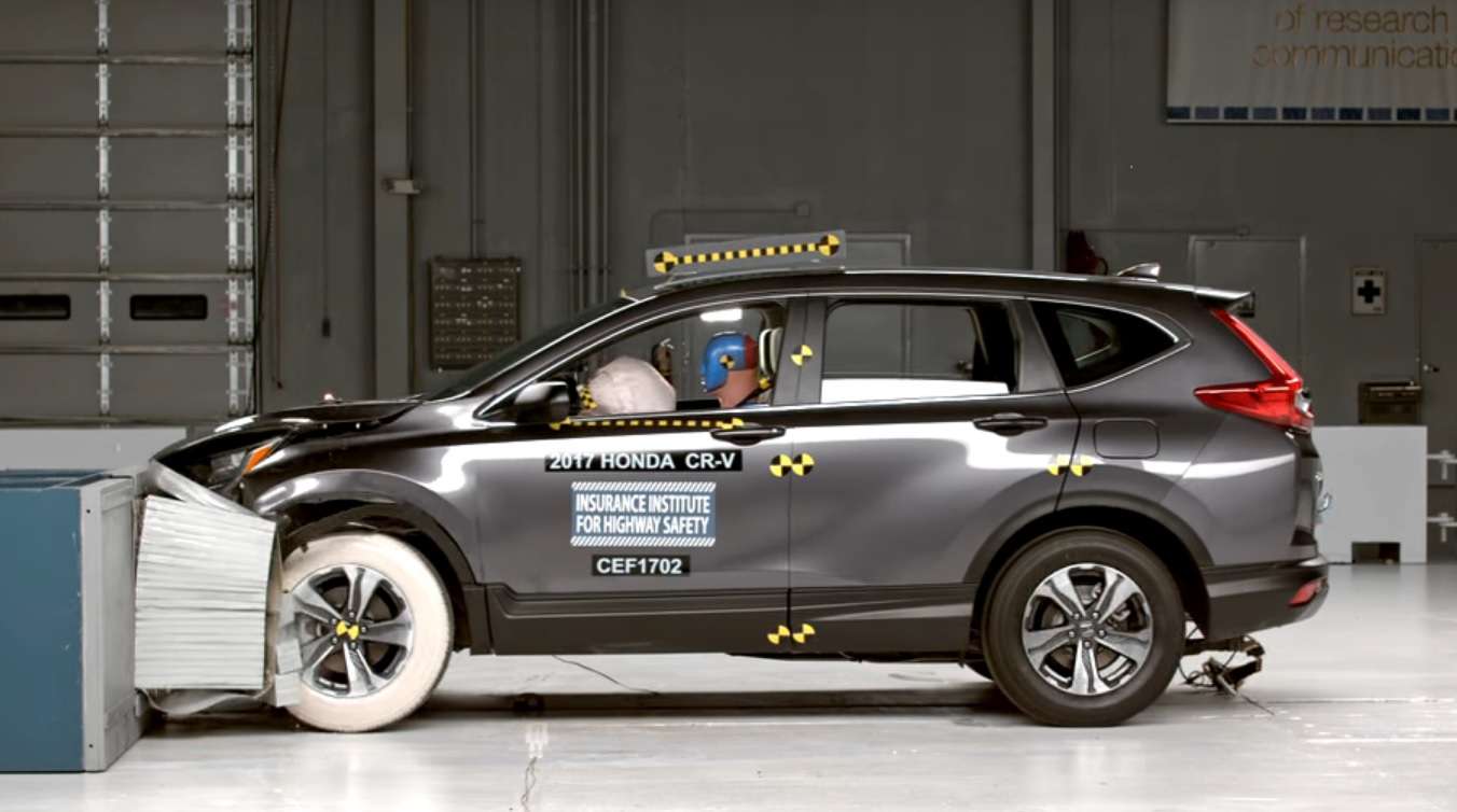 2017 Honda CR-V заробила найвищу нагороду інституту IIHS довівши свою високу безпеку