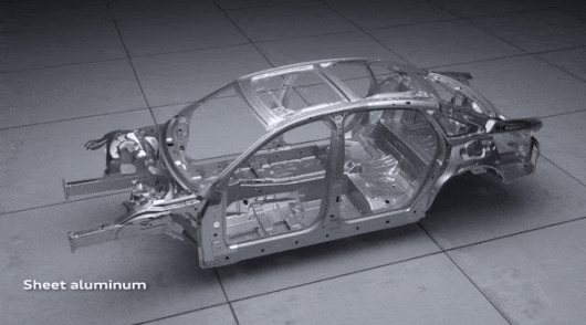 Відео, в якому Audi розповіла з чого складається новий кузов Audi A8 Long