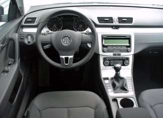 Огляд Volkswagen Passat B7: популярні старі автомобілі