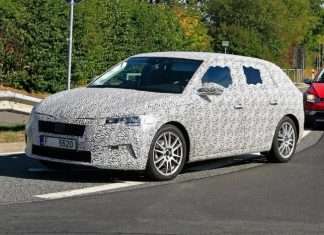 Новий Skoda Rapid (Spaceback) вже на тестах, але в камуфляжі