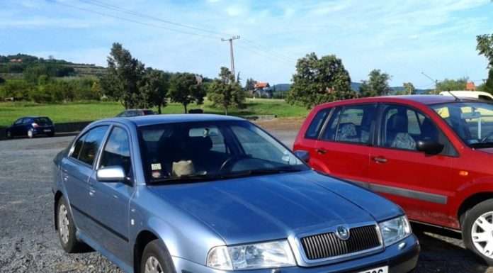 Skoda Octavia Tour. Старі автомобілі. Чи варто купувати?