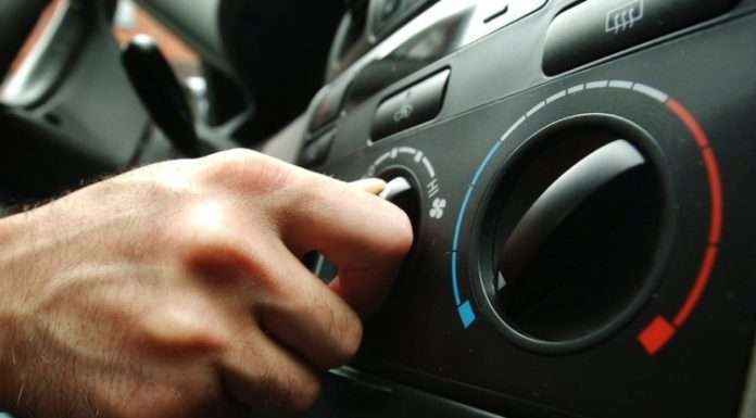Як швидше прогріти салон автомобіля взимку?