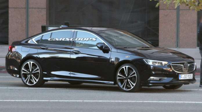 2017 Opel Insignia, перші фотографії без камуфляжу