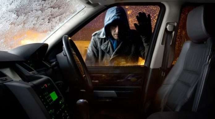 Як викрадачі розкривають і викрадають автомобілі за секунди?