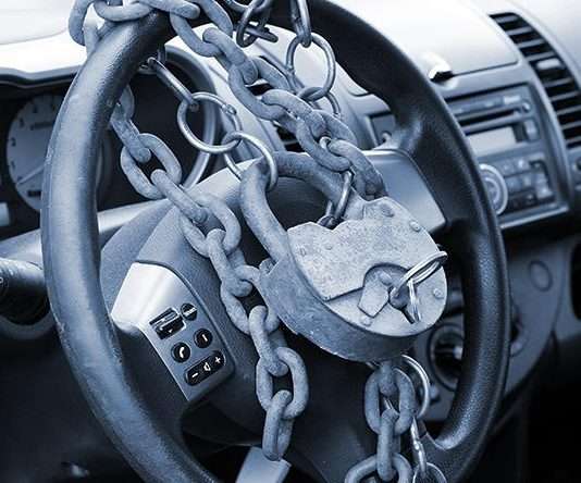 Як зробити дешеве протиугінний пристрій автомобіля своїми руками