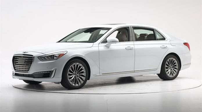 Краш-тест 2017 Genesis G90