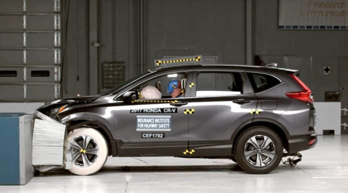 2017 Honda CR-V заробила найвищу нагороду інституту IIHS довівши свою високу безпеку
