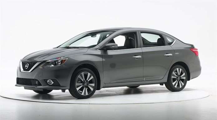 Краш-тест 2017 Nissan Sentra