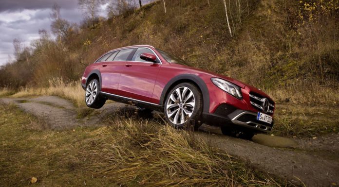 Mercedes E-Class All-Terrain виїжджає на бездоріжжі, перші відео