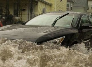Відео: Неймовірне везіння водія Audi
