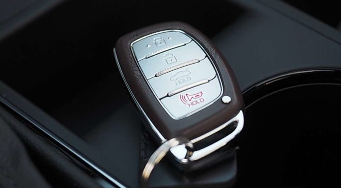 Як замінити батарейку в брелоку ключа Hyundai