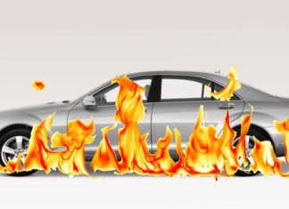 Може вибухнути автомобіль