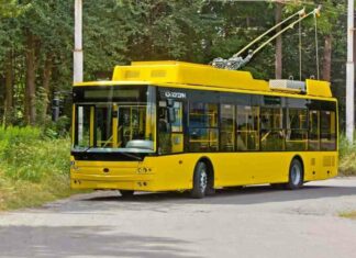 Український автозавод розпочав виробництво нових машин