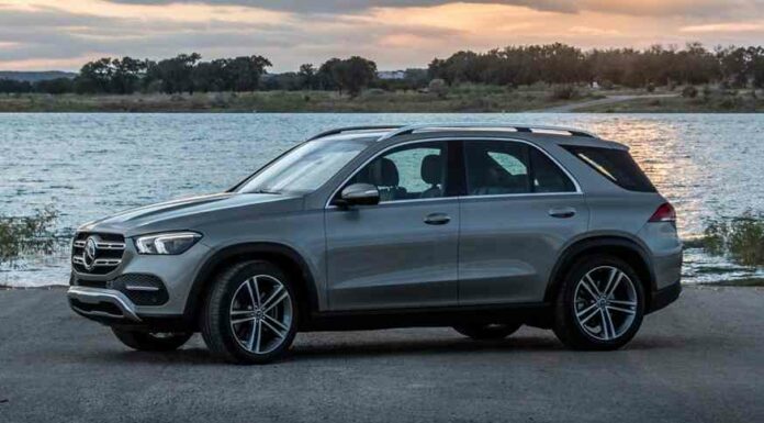 Mercedes-benz готує оновлений кросовер gle: нове зображення