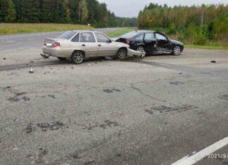 Під волковиськом audi a6 вилетіла з другорядної прямо під daewoo. Постраждала 6-річна дівчинка
