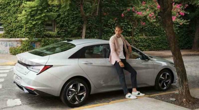 Hyundai віддає elantra за 33 900 рублів