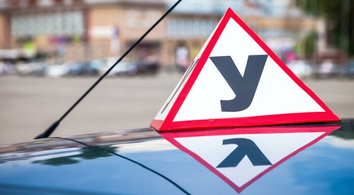 Російські автошколи навчатимуть водінню на швидкісних автомагістралях