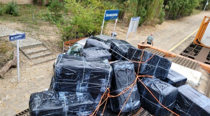 Поляки змогли знайти велику контрабанду сигарет в поїзді, який з білорусі віз смолу
