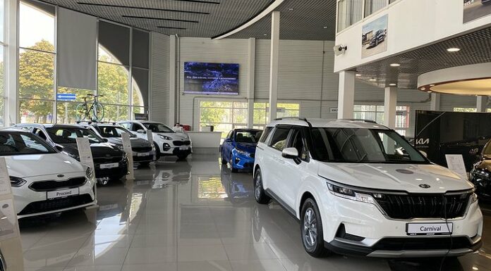 Чи варто купувати новий автомобіль сьогодні, або краще почекати