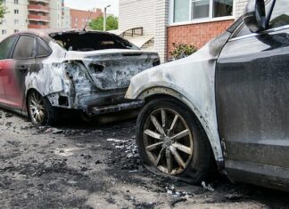 Битий або фарбований: як зрозуміти, чи побувала машина в дтп