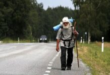 Даішники зупинили пішохода, який порушив пдр, і знайшли у нього кілограм героїну