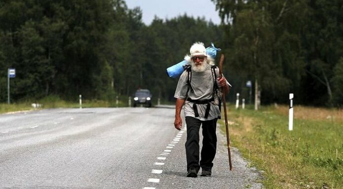 Даішники зупинили пішохода, який порушив пдр, і знайшли у нього кілограм героїну