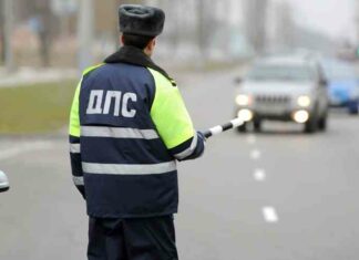 Китайська компанія xpeng представила суперзарядку для електромобілів