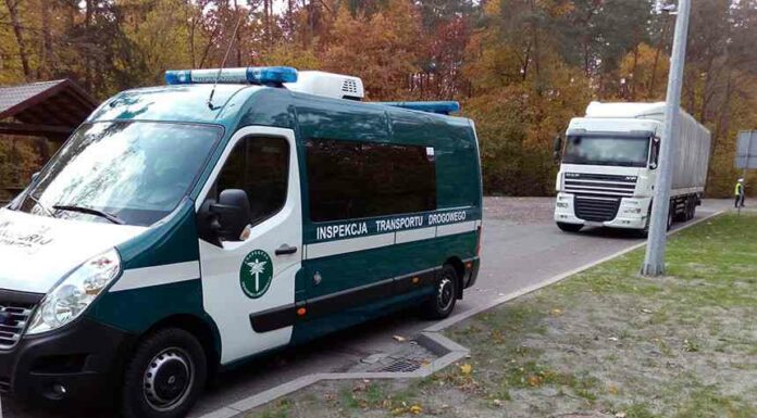 У польщі білоруській фурі заборонили рух через зношені гальмівні диски:” вони могли розвалитися при різкому гальмуванні “