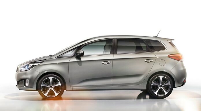 Kia обкатує бюджетний компактвен: для моделі можуть відродити ім’я carens