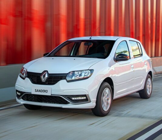 » інший “renault sandero знайшов ще одну версію” під спорт ” перед прийдешньою відставкою