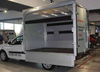 З lada largus зробили бортовий фургон з тентом: він везе 8 «кубів» і проїде там, куди не пустять «газель»