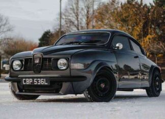 Рестомод класичного saab 96 на базі моделі 9-3 продали за 3 млн рублів