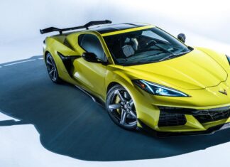 Перший chevrolet corvette z06 виявився дорожчим, ніж bugatti chiron