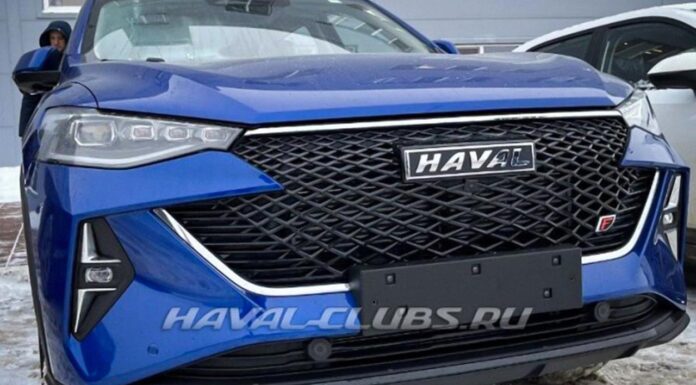Оновлені haval f7 і f7x показали на» живих ” фотографіях