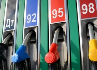 В україні різко дорожчає автомобільне пальне. Наскільки виростуть ціни у лютому