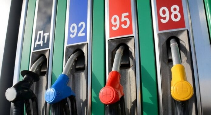 В україні різко дорожчає автомобільне пальне. Наскільки виростуть ціни у лютому