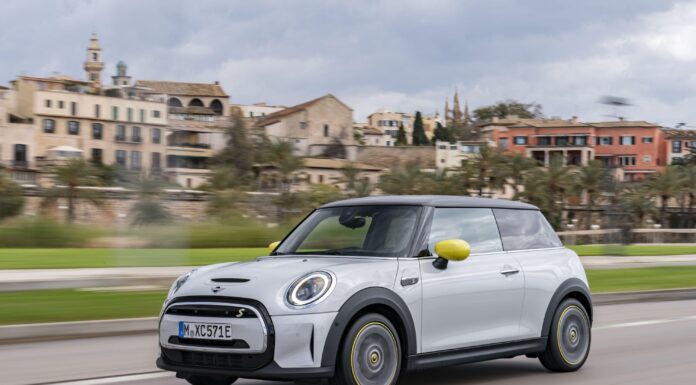 Электрический Mini Cooper SE под угрозой: BMW объявляет о крупном отзывe из-за потенциальной опасности пожара