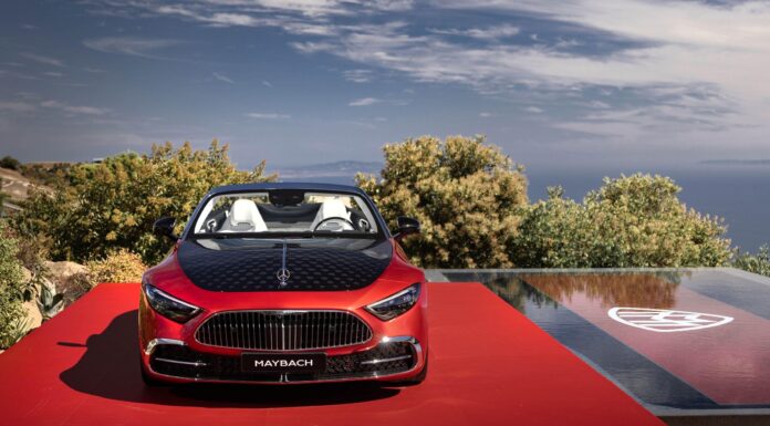 Maybach врывается в мир двухместной роскоши: Mercedes-Maybach SL680 Monogram Series 2026