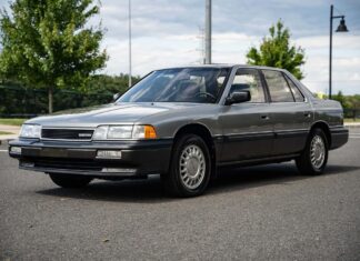 Легенда на аукционе: Acura Legend 1987 года – воплощение японского шика