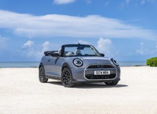 Мини Cooper Кабриолет 2025: Веселый Дух на Открытом Небе