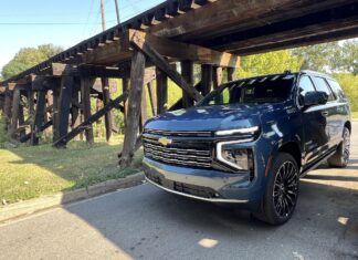 Chevrolet Tahoe 2025: Динамичный Характер в Новом обличье