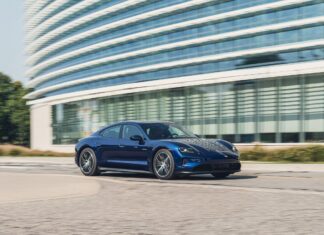 Эволюция Безшумного Ускорения: Porsche Taycan RWD 2025 – Гармония Энергии и Прецизии