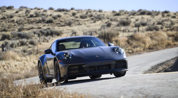 Ікона Еволюціонує: Porsche 911 Carrera 2025-Сила В Лаконічності